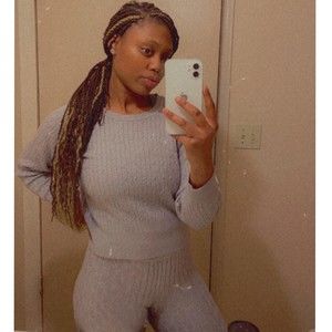 Meet your Posher, Brittany